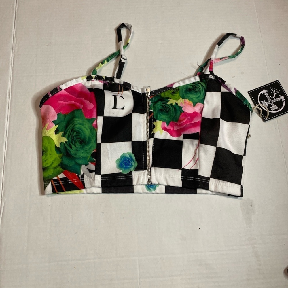 Black and White Sleeveless Crop Camisole